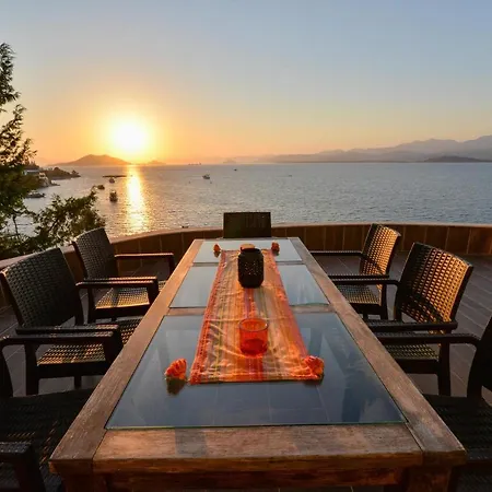 Nilada & Sea Wonders Villa